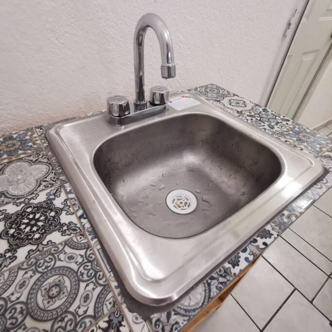Lovely Studio Apartment With Balcony Ac & Wi-Fi, Minutes From Downtown! シワタネホ エクステリア 写真