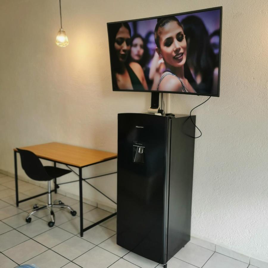 Lovely Studio Apartment With Balcony Ac & Wi-Fi, Minutes From Downtown! シワタネホ エクステリア 写真