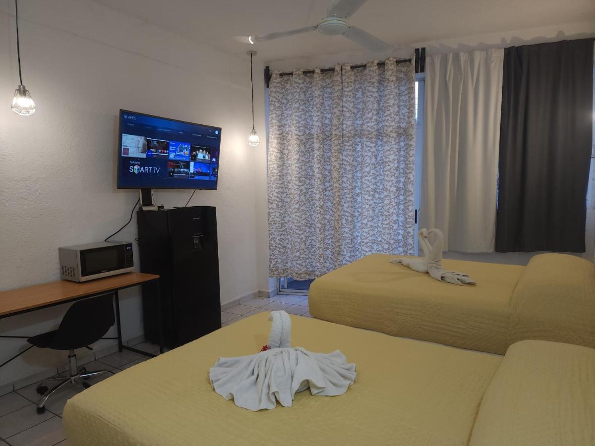 Lovely Studio Apartment With Balcony Ac & Wi-Fi, Minutes From Downtown! シワタネホ エクステリア 写真